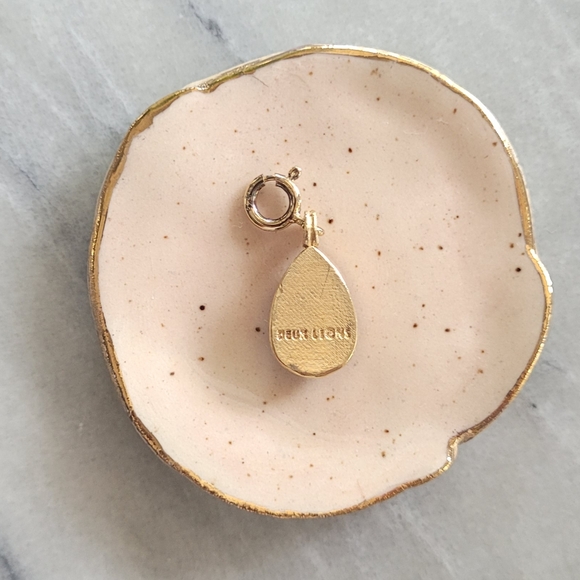 Ada charm with Lapiz Lazuli - Picture 4 of 4